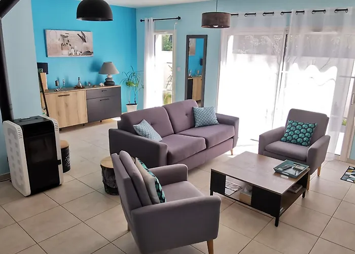 Belle Maison 3 Etoiles Pour 6 Personnes, Proche - Sur - Fr-1-194-396 *