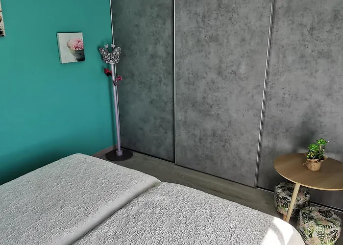 Nyaraló Belle Maison 3 Etoiles Pour 6 Personnes, Proche - Sur - Fr-1-194-396 *